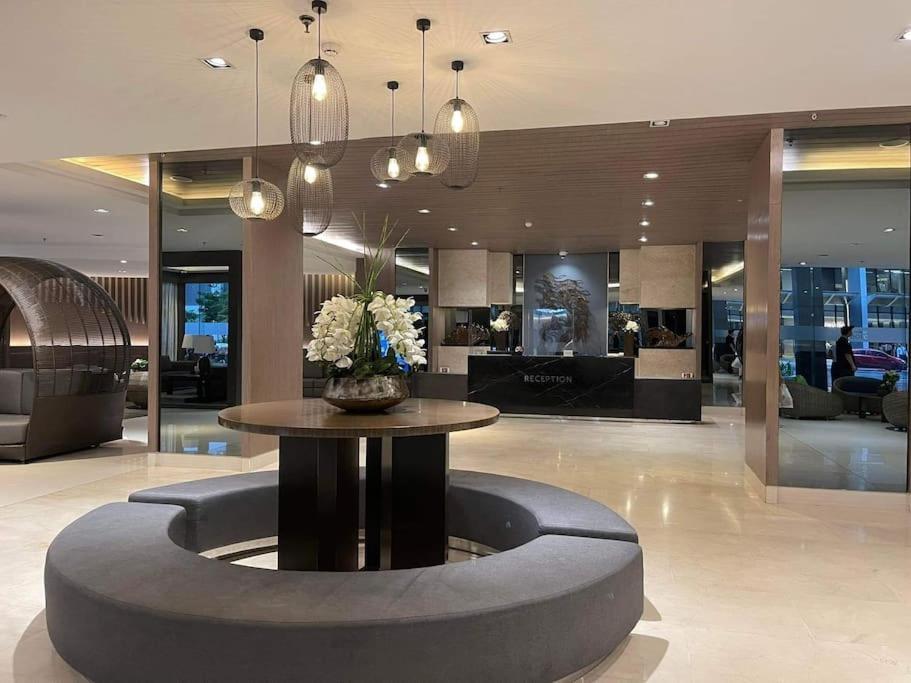 Shore 1 & 3 Residences Moa 1Br With Balcony By Darpm مانيلا المظهر الخارجي الصورة