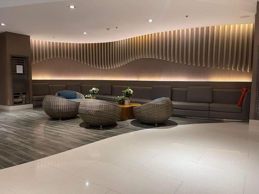 Shore 1 & 3 Residences Moa 1Br With Balcony By Darpm مانيلا المظهر الخارجي الصورة